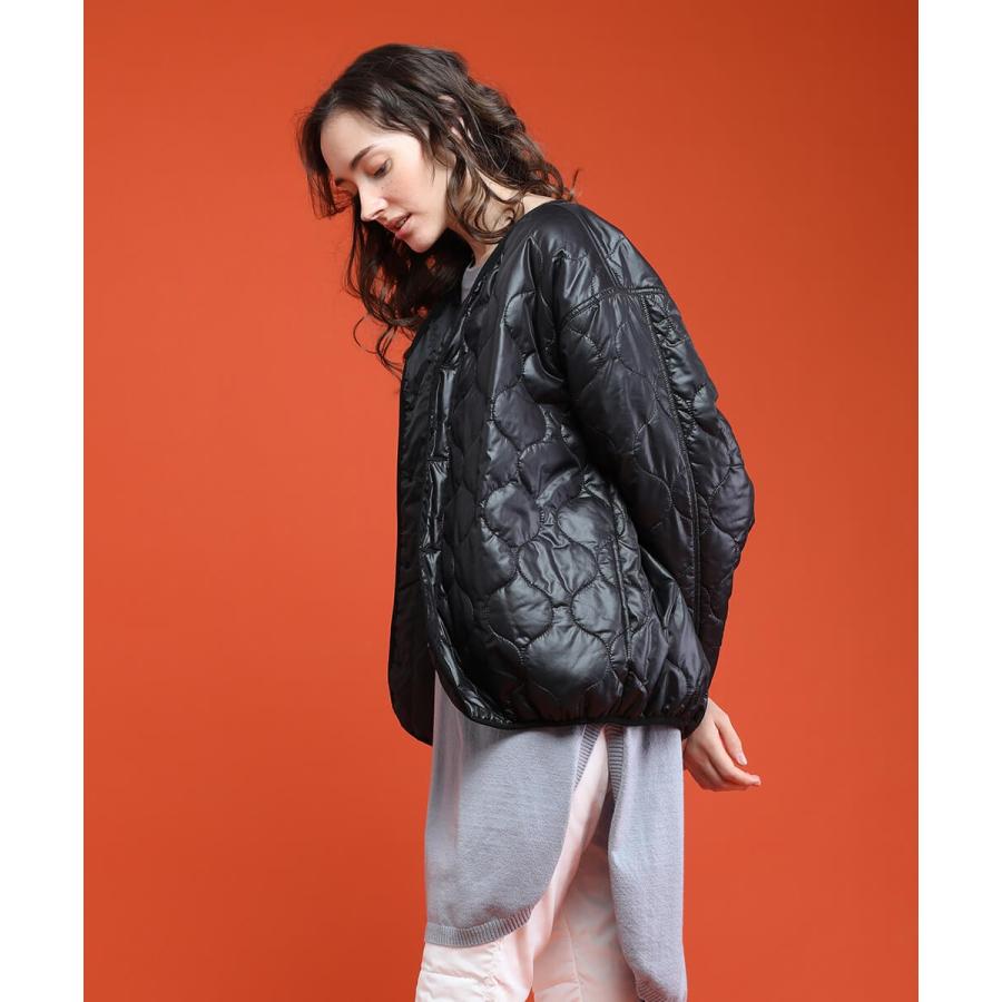 キルティングノーカラーブルゾン アウター 送料無料 菱型 レディース モデル着用 キルティング ジャケット 新作 冬 トレンド カジュアル |  | 03