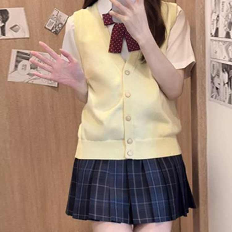 スクールベスト ニットベスト Vネック 袖なし スクールベスト 制服 無地 高校生 ノースリーブ 学生服 前開き レディース ニット 女子校生 トップ |  | 02