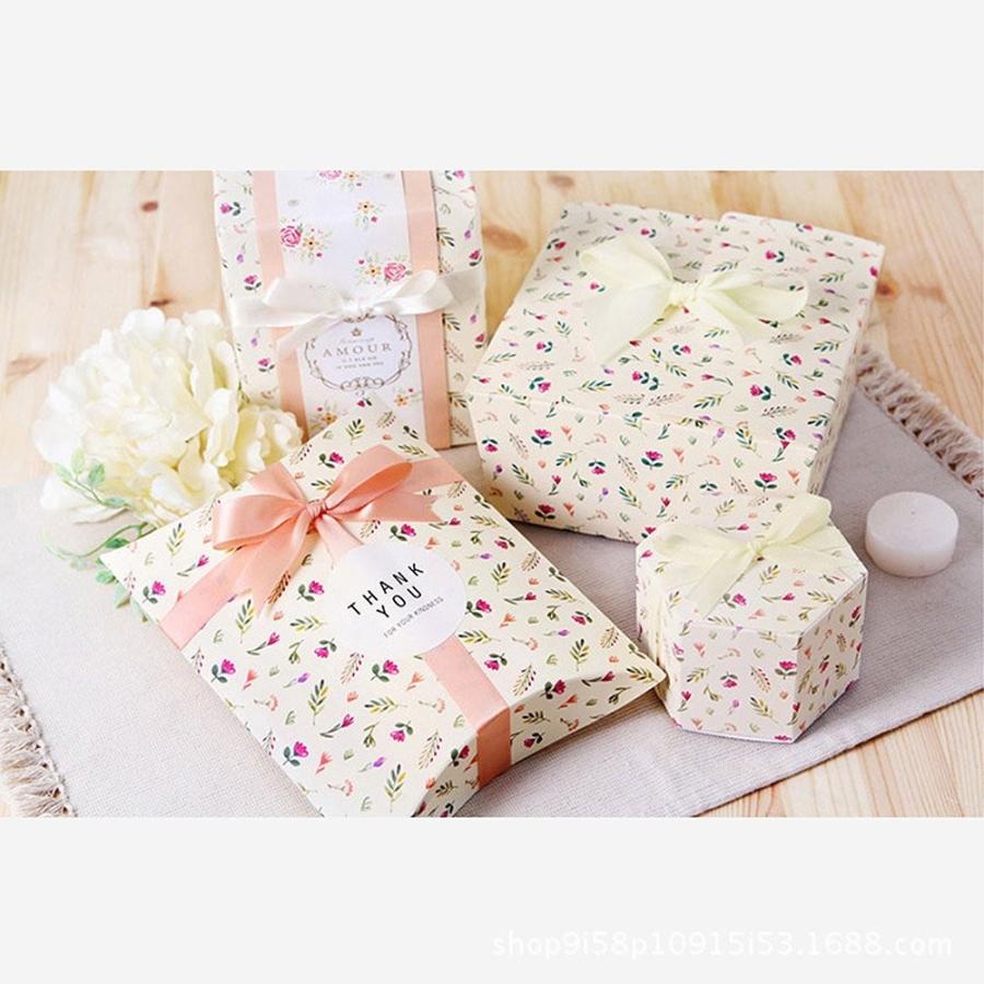 美品✨レオナール　ピンク　リボン　花柄　フラワートリム　半袖　Mサイズ LEONARD レオナール ワンピース ひざ丈 長袖 スタンドカラー