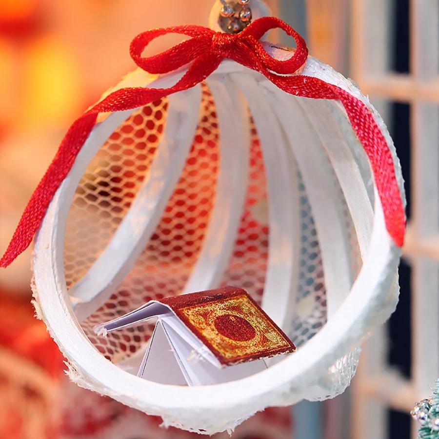 ドールハウス ミニチュア 手作りキット DIY | クリスマス ビニールハウス カフェ | 中型 1/24 | LEDライト+ケース +フィギュア |  | 13