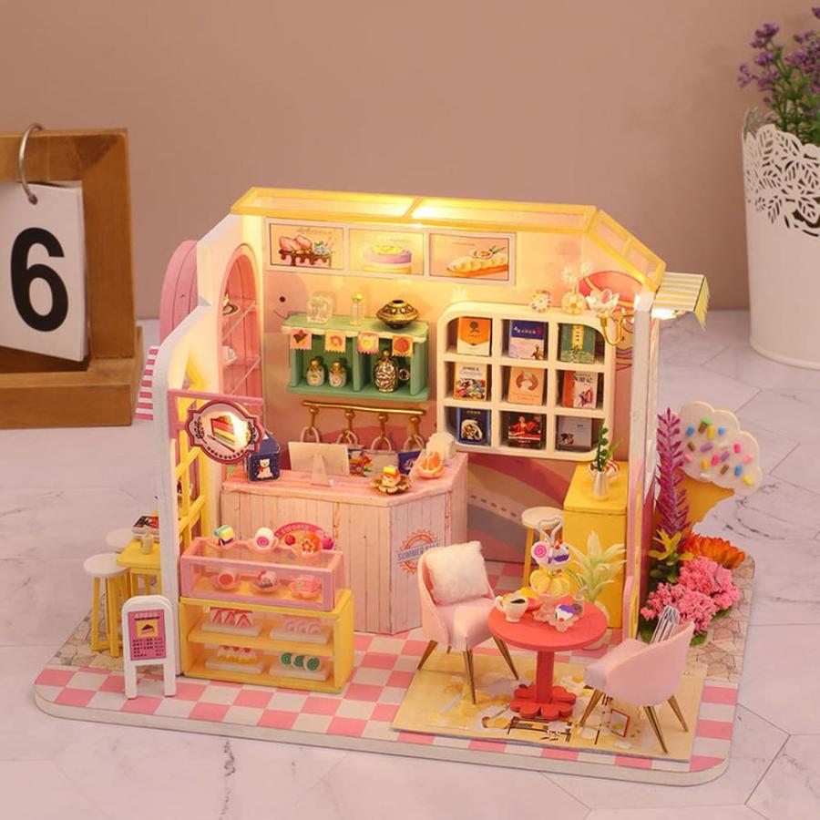 *完成品*ドールハウス ケーキ屋 カフェ 喫茶店 前面開閉 フレンチ クリスマス ドールハウス ミニチュア 手作りキット セット1/24 ピンク