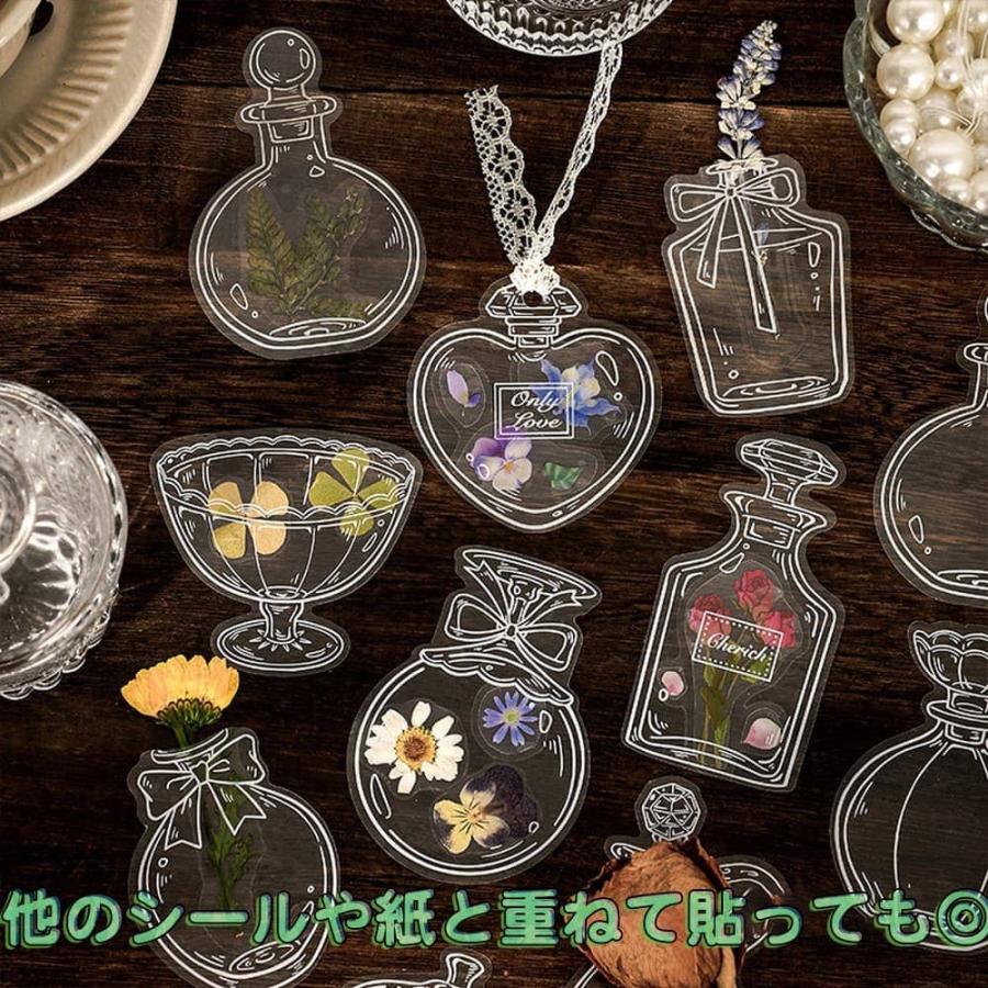 中国製ガラス製装飾セット（香水瓶、筆、飾り物）