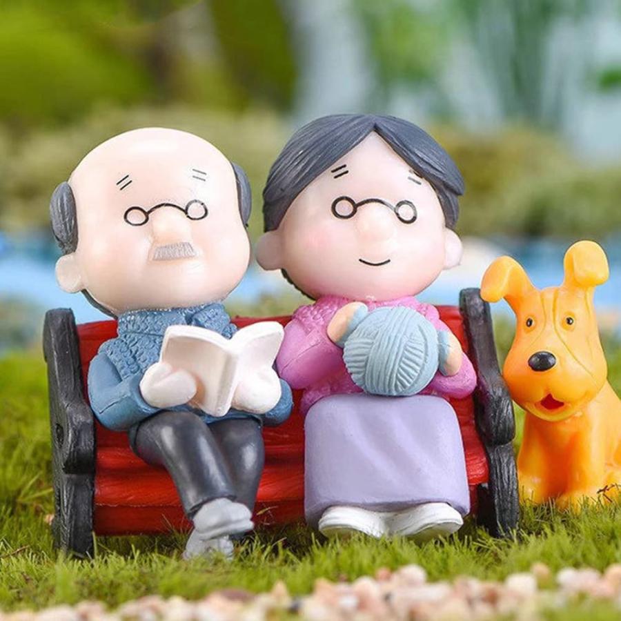 フィギュア 置物 オーナメントおばあちゃん おじいちゃん 2人+ソファ