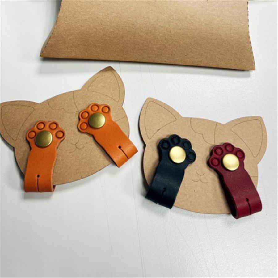 猫 ネコ コード クリップ イヤホン ホルダー レッド 1本 & ブラウン 1本 ケーブル 配線 まとめ 結束 収納 バンド クリップ 絡まらない |  | 11