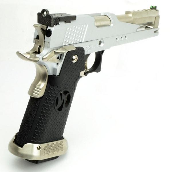 【4/22(水)5％OFFクーポン】ArmorerWorks AW-HX2201 JPバージョン ガスブローバックガン シルバーの画像