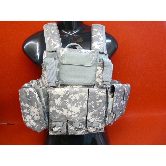 サバゲー用品セット(ガン×4、チョッキ、排マグポーチ、バックetc...) サバゲー用品セット(ガン×4、チョッキ、排マグポーチ、バックetc)