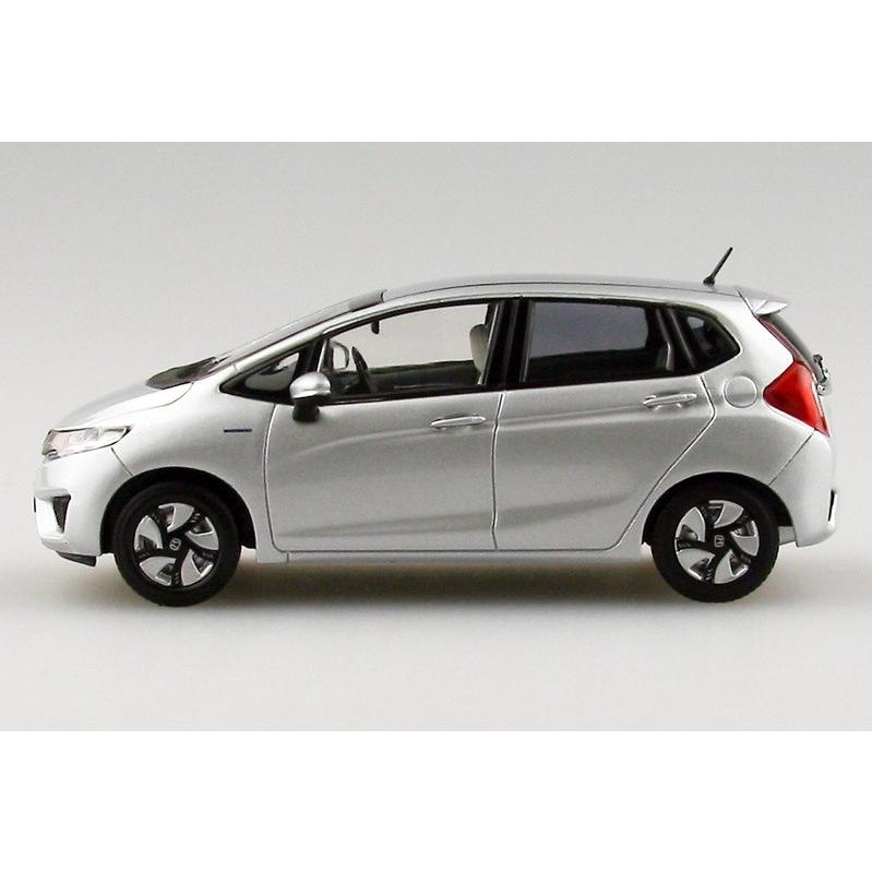 エブロ 1 43 ホンダ フィット ハイブリッド アラバスターシルバー メタリック ホビープラザビッグマン 通販 Yahoo ショッピング