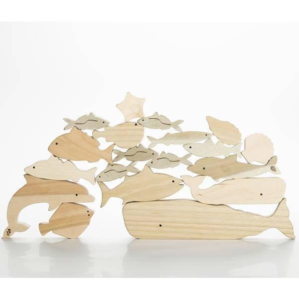 アイヌ民芸品、アイヌ革のトレイ、革のお盆、アイヌ小物入れ