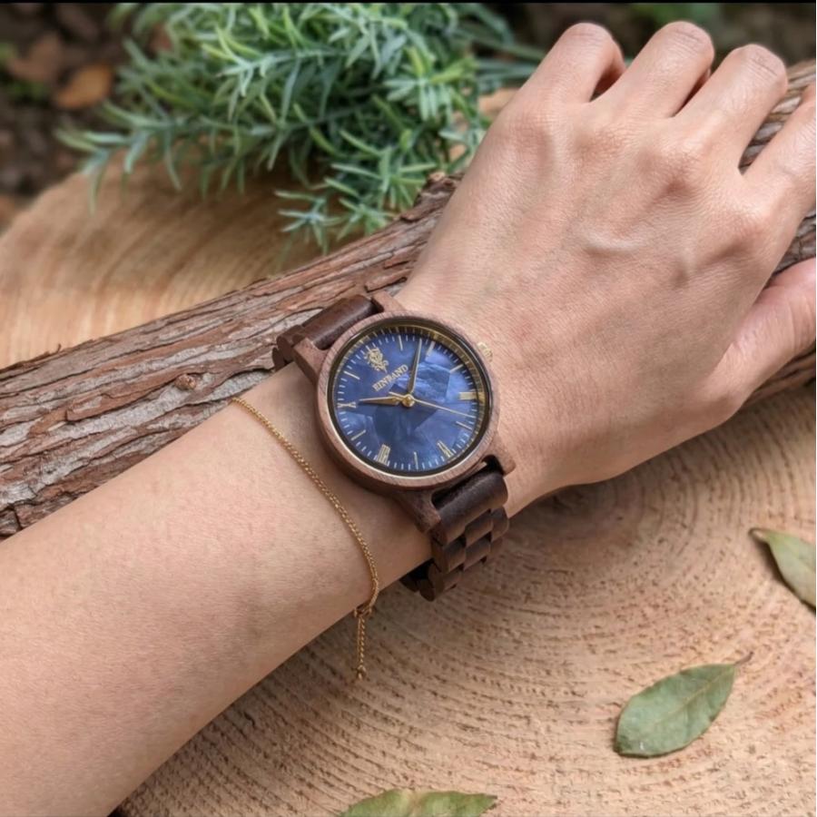 腕時計 木製 レディース ブランド Reise ネイビーブルーマザーオブパール クルミ 木製腕時計 32mm 女性向け 日本製 アインバンド EINBANDの画像