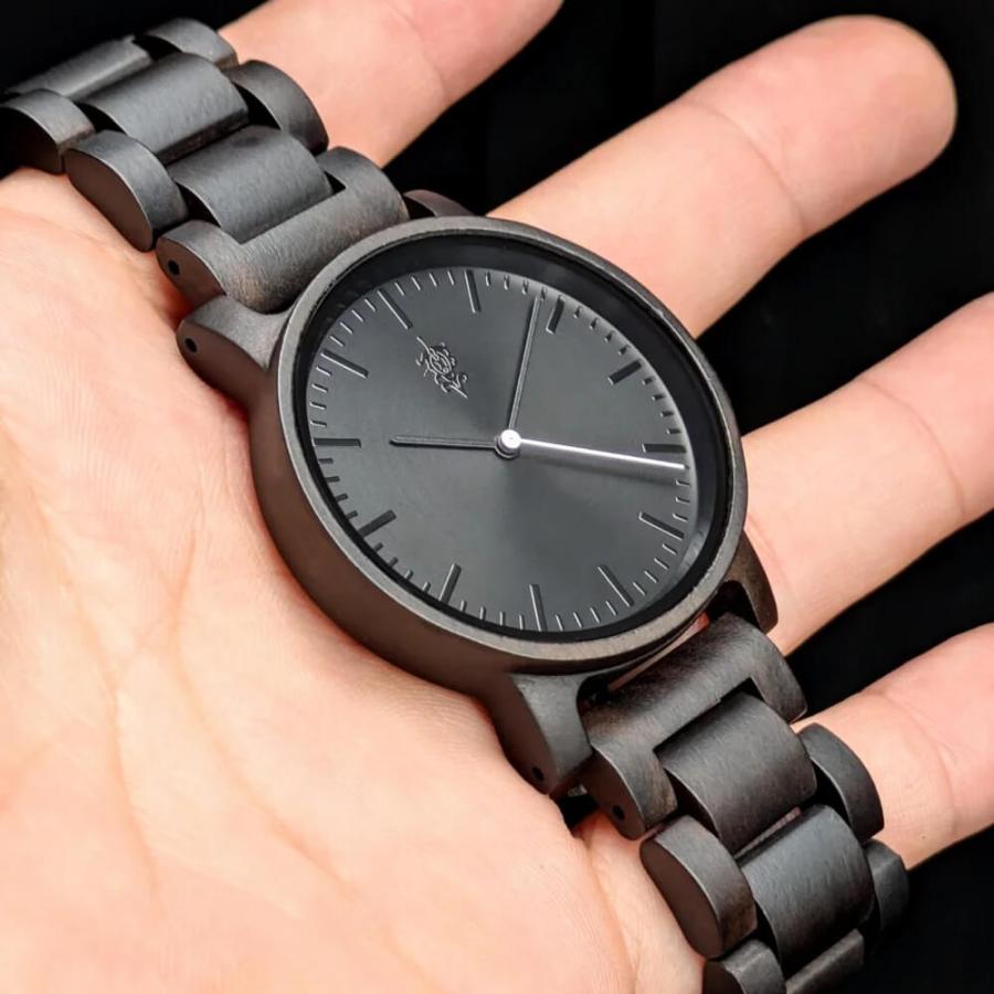 腕時計 木製 メンズ ブランド Reise グラデーションブラック文字盤×サンダルウッドの木製腕時計 40mm 男性向け 日本製 アインバンド EINBANDの画像