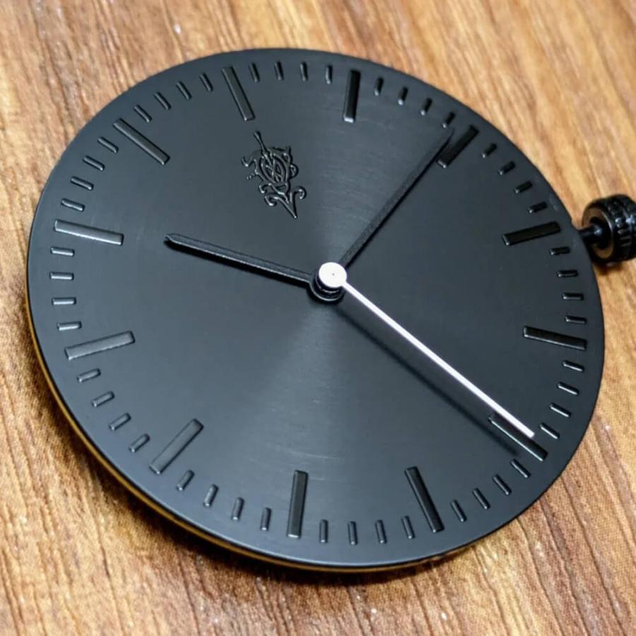 腕時計 木製 メンズ ブランド Reise グラデーションブラック文字盤×サンダルウッドの木製腕時計 40mm 男性向け 日本製 アインバンド EINBANDの画像