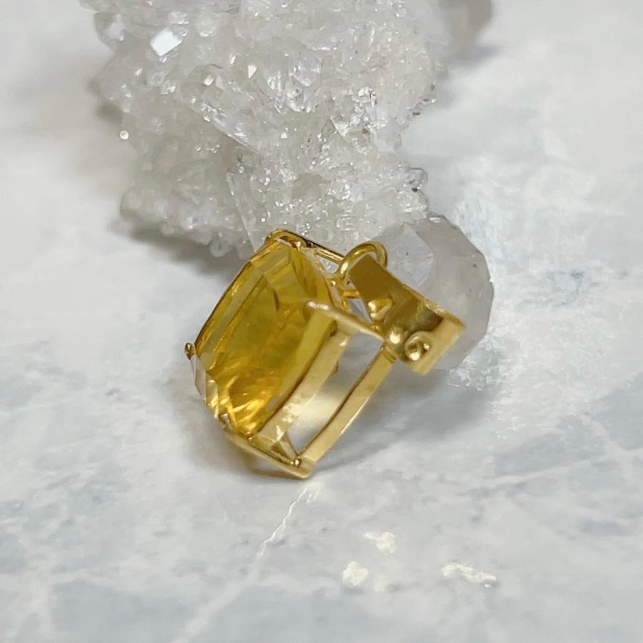 イエローフローライト K18 ペンダントトップ 天然石ジュエリー : momi 