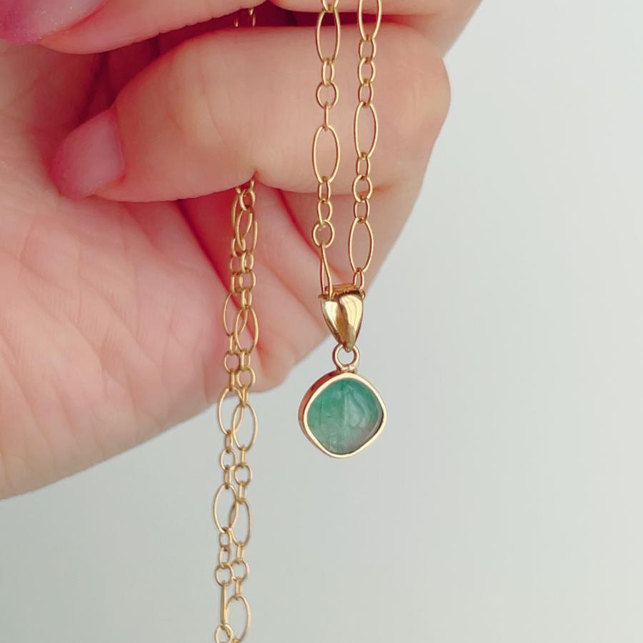 マダガスカル産 グランディディエライト ペンダントトップ K18 : momi  