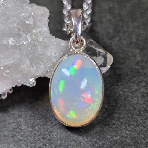 オパール ペンダント オパール ネックレス : momi accessory - 通販 