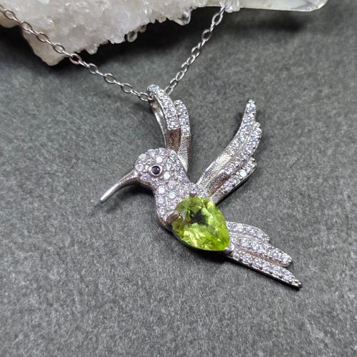 ペリドット 小鳥 ペンダント ペリドット ネックレス シルバー キラキラ 