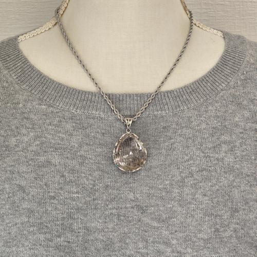 水入り水晶　ペンダント　エンハイドロクォーツ　ネックレス　シルバー　ふりふり