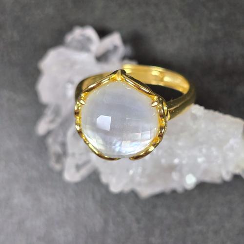 マザーオブパールx天然水晶　リング　マザーオブパール　天然水晶　指輪　ゴールド　ふりふりの画像
