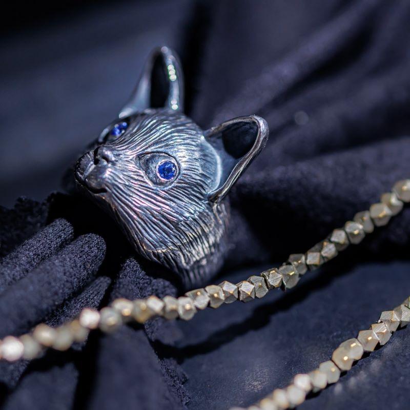 9月誕生石 猫 リング シルバー925 ブルーサファイア 天然石 キャット 指輪 10〜16号 レディース 誕生日プレゼント ギフトの画像