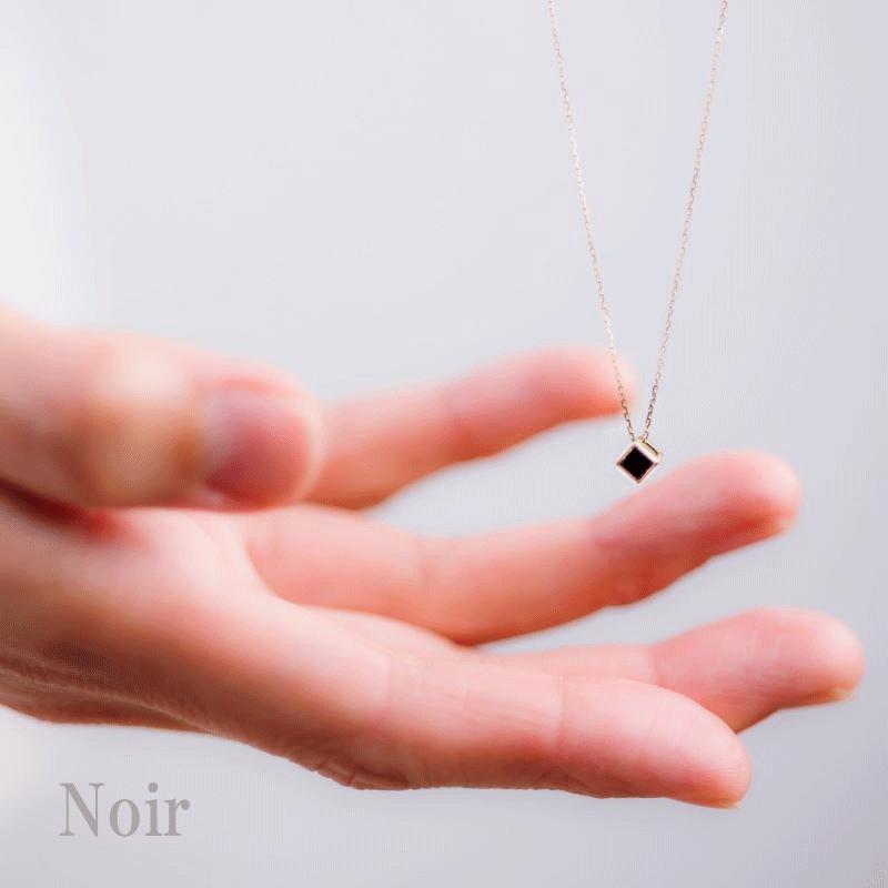 k18 ゴールド　オニキスリボンペンダント　ネックレス　【美品】　最終価格 ネックレス ペンダント オニキス 18金 K18 ゴールド レディース 女性