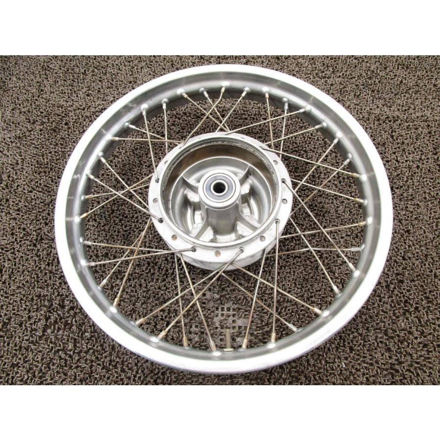 2022年最新版☆高級感溢れる cb400f フロントホイール タイヤ付き