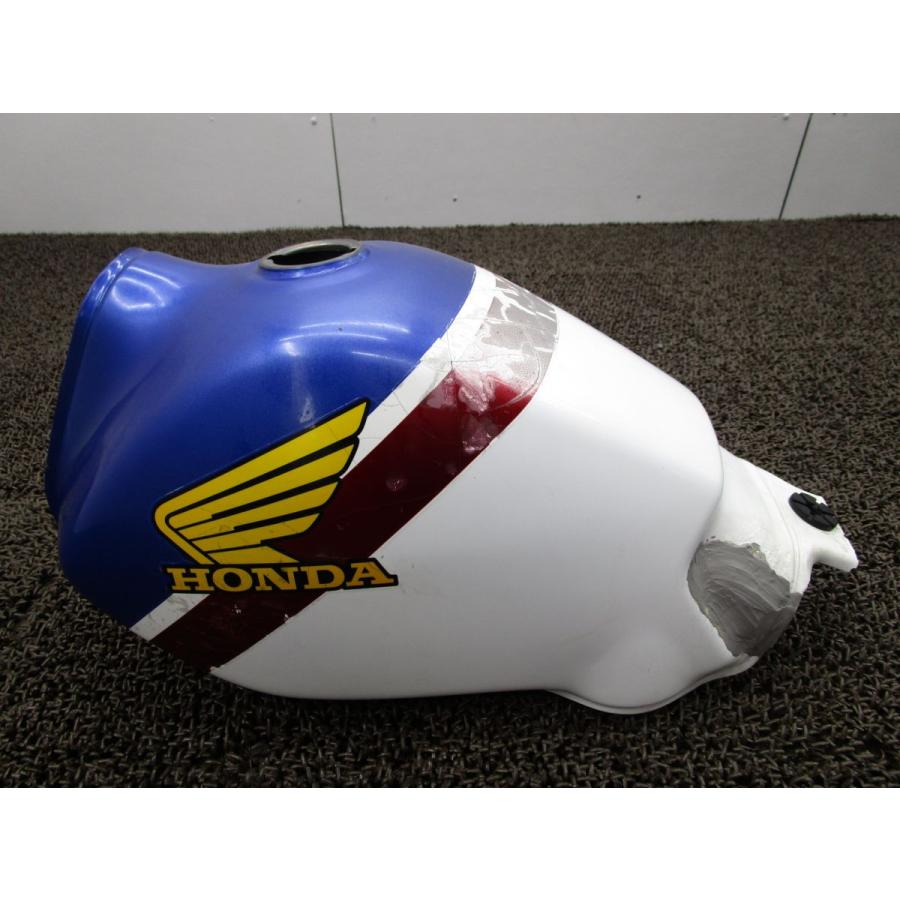 FTR223 ガソリンタンク □w135！MC34 ホンダ 【 MD33E