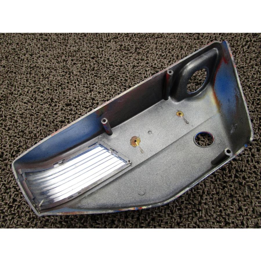 GT250 サイドカバー右 △B671！GT250 スズキ 【 】 動画有 : A-PARTS