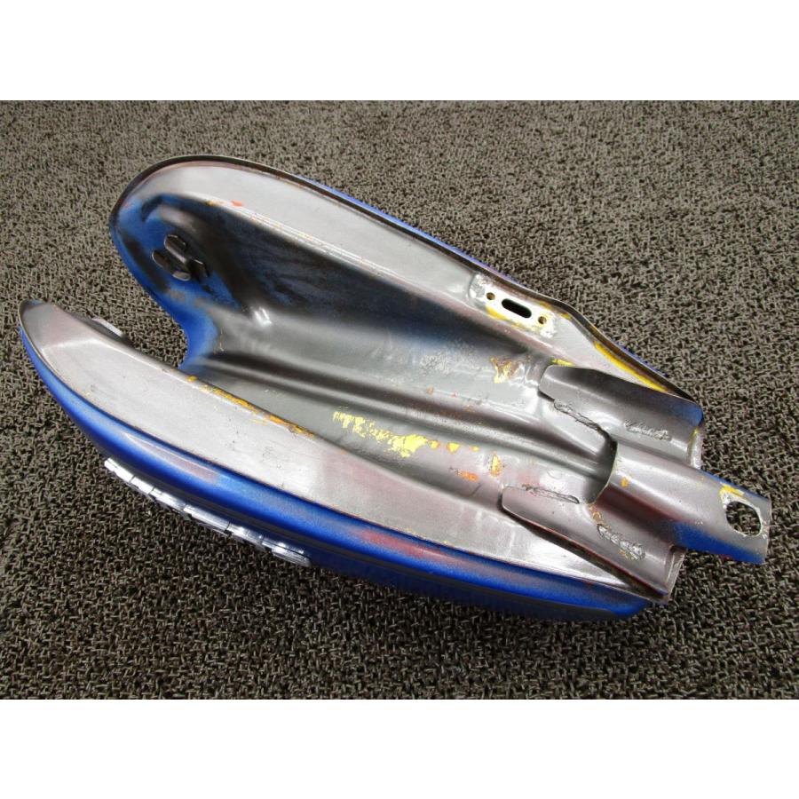 GT250 ガソリンタンク □B606！GT250 スズキ 【 GT250 】 動画有 