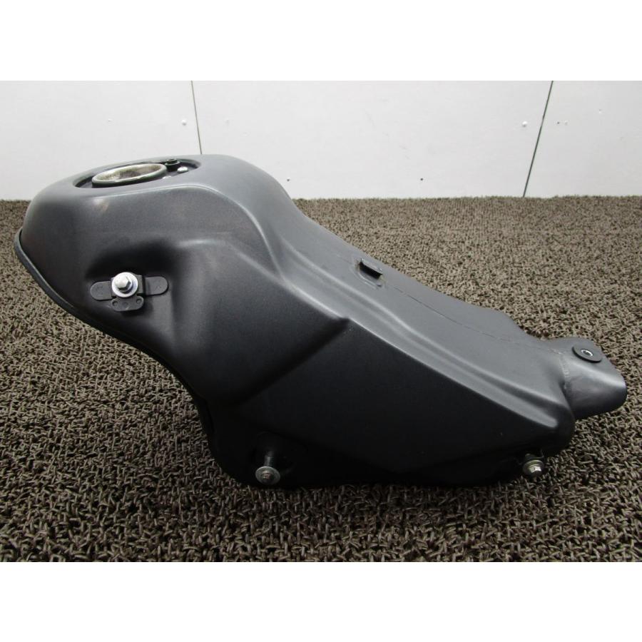 カワサキDトラッカー250 タンク