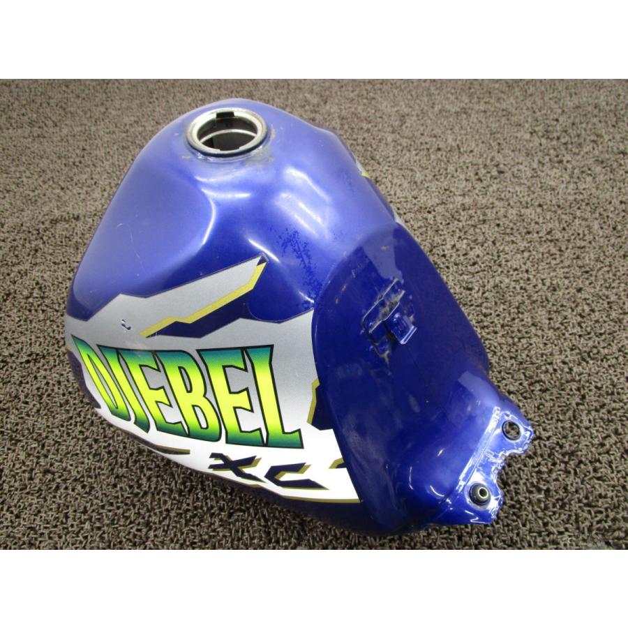 ちゃーぱぱ様売約済み。ジェベル250XCのガソリンタンクのみ ちゃーぱぱ様売約済み。ジェベル250XCのガソリンタンクのみ