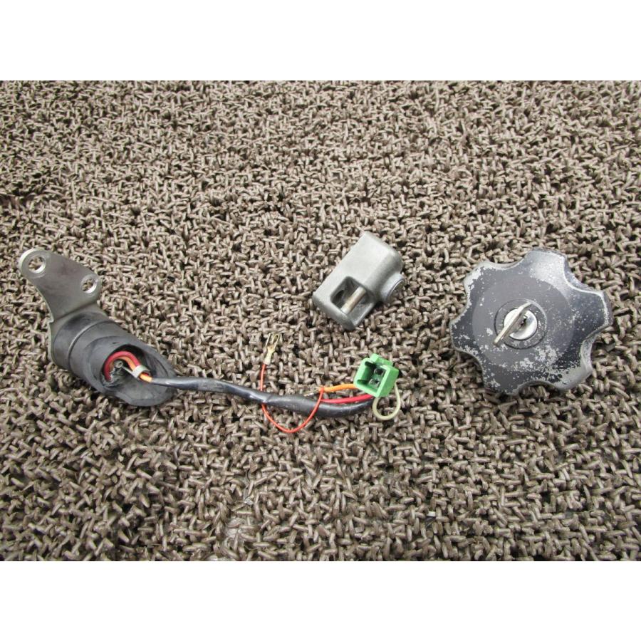 ki--♪様 Amazon.com | adidas x Kevin Lyons ZX 8000 Mens Sneakers