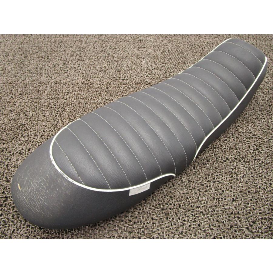 FTR223 純正シート　ベースカスタム　タックロール FTR223 MC34 タックロールシート 黒 加工後未使用 中古純正