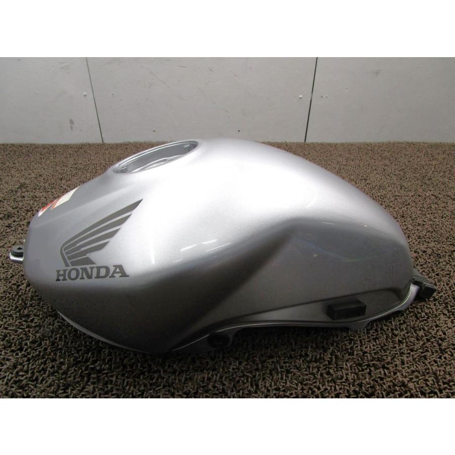 VTR250 ガソリンタンク □A2814！MC33 ホンダ 【 MC15E 】 動画有 FI