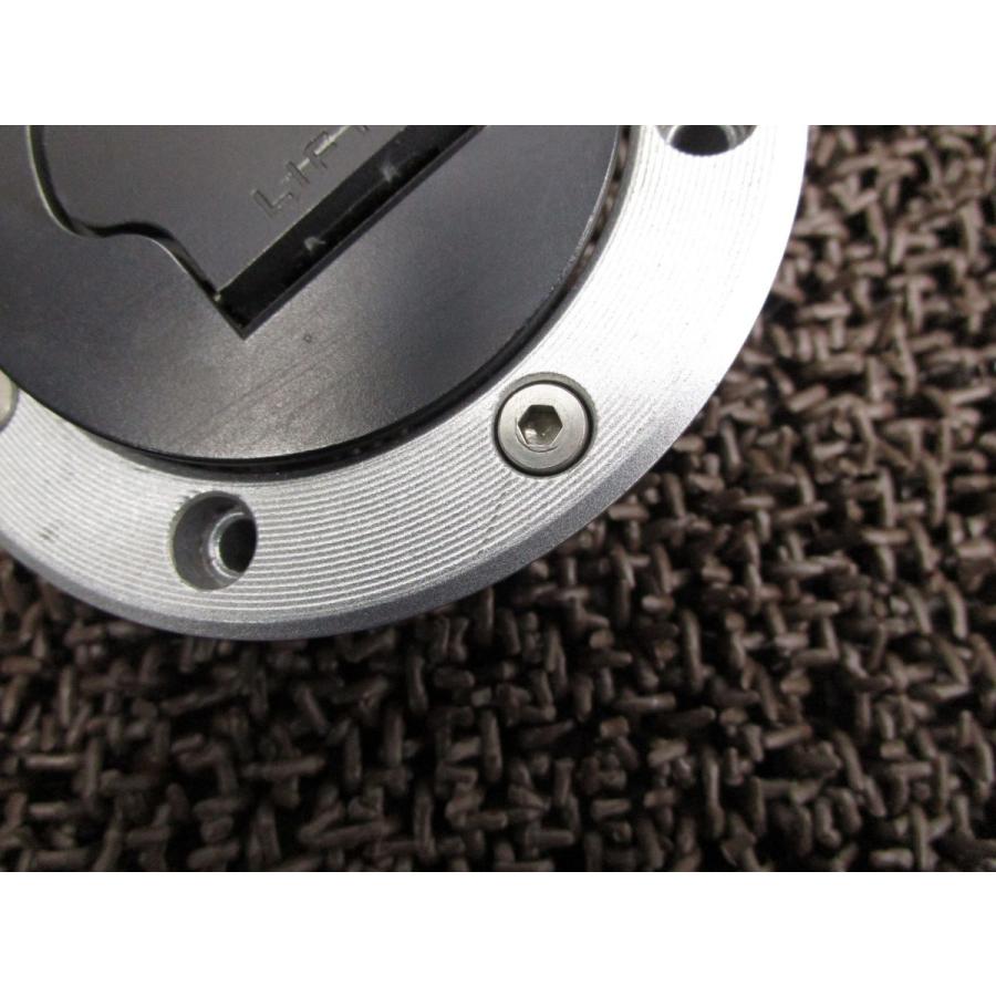 イナズマ400 タンクキャップ ○A5872！GK7BA スズキ 【 K717