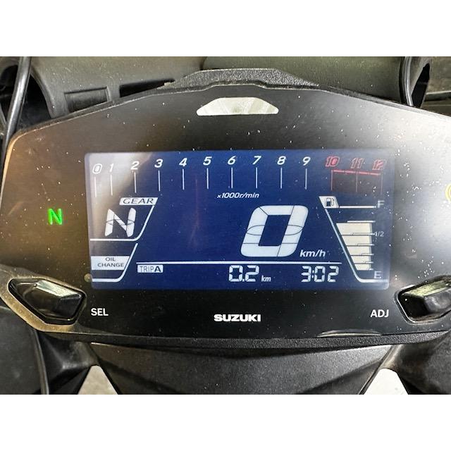 SUZUKI アヴェ二スタ デジタルメーター ジクサーSF250 デジタル メーター スピード タコ ○A8136！ED22A