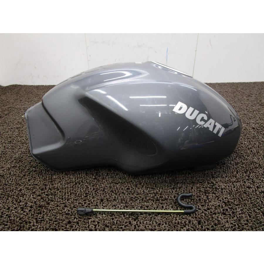 ドカティ　 モンスター　純正フューエルタンク　黒 ドカティ モンスター400 ガソリンタンク □B6833！ZDMM407AA4B