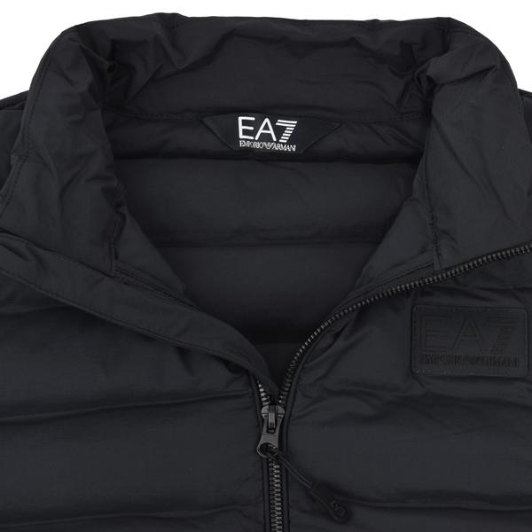 EA7 EMPORIO ARMANI イーエーセブン エンポリオ・アルマーニ