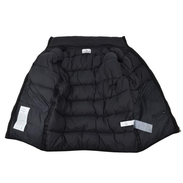 STONE ISLAND ストーンアイランド SEAMLESS TUNNEL NYLON DOWN STONE ISLAND ストーンアイランド SEAMLESS TUNNEL NYLON DOWN
