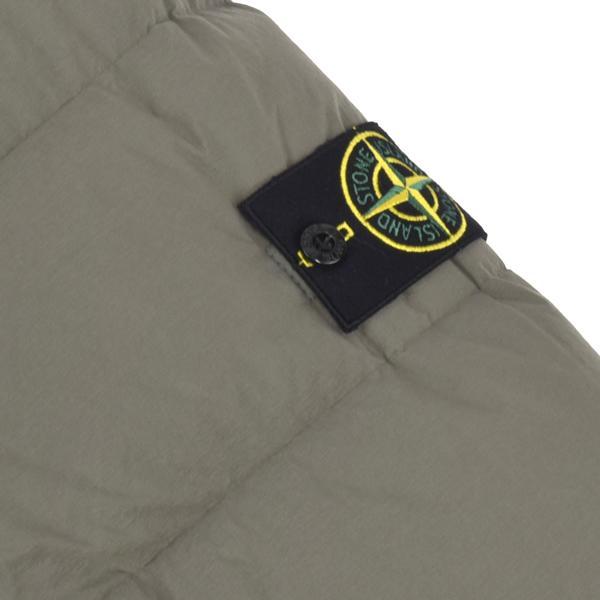 STONE ISLAND ストーンアイランド SEAMLESS TUNNEL NYLON DOWN STONE ISLAND ストーンアイランド SEAMLESS TUNNEL NYLON DOWN