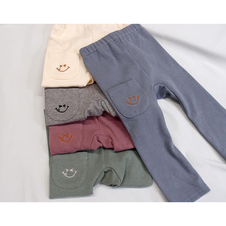 スパンフライス 前ポケットニコちゃん刺繍 ８分丈モンキーパンツ ベビー服 長ズボン （80cm 90cm 95cm）2998 メール便可13 |  | 03