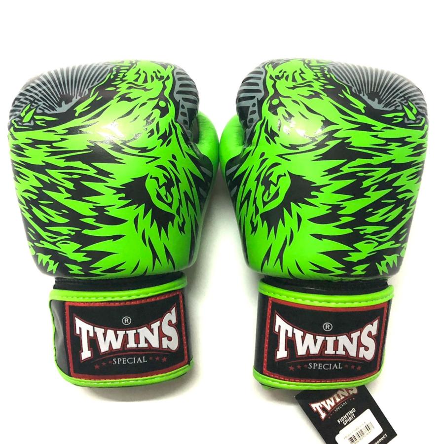 新品 正規 TWINS 本格ボクシンググローブ 黒熊 /ボクシング/ムエタイ