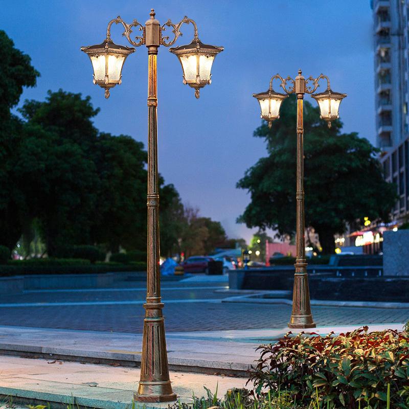 街灯 外灯 led 街灯照明 街灯ポール ヨーロピアンスタイル街路灯、屋外照明、景観照明、別荘 2.2m : MONO-PROX-STORE ...