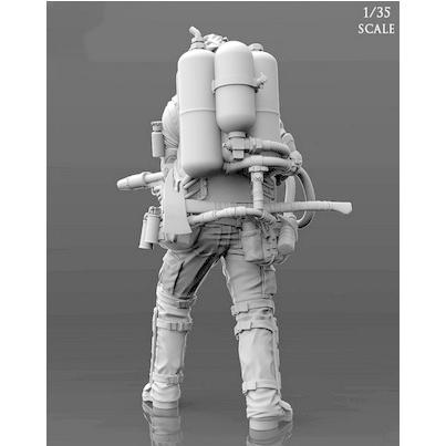 1/35 火炎放射器を持った兵士 ARMY 未塗装 レジン製 組み立て キット