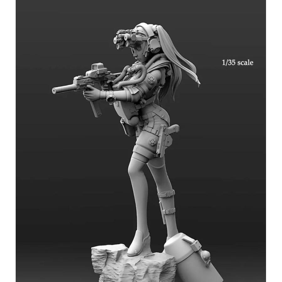 1/35 ボディーアーマーで武装した女性兵士 未塗装 レジン製