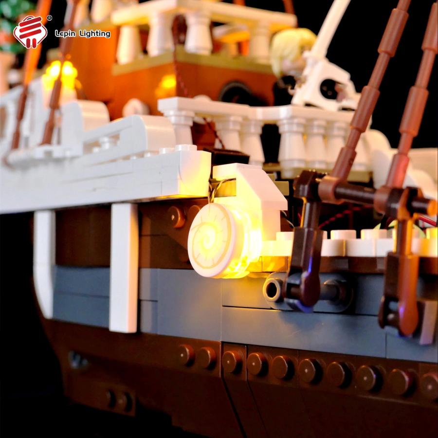 MOC LEGO レゴ 75639 互換 ワンピース 海賊船 ゴーイングメリー号 LED