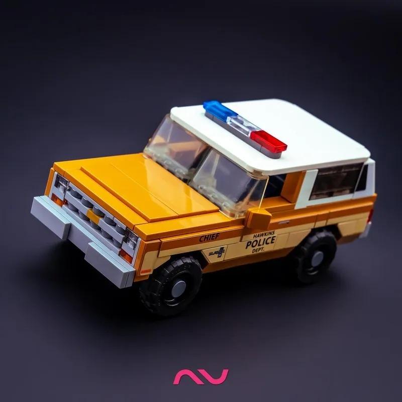 MOC LEGO レゴ ブロック 互換 369個  ストレンジャーシングス 保安官ジム・ホッパーが乗る警察車両 1980 シボレー K5 ブレイザー LED照明付きの画像