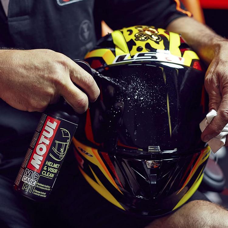 MOTUL モチュール HELMET & VISOR CLEAN M1 ヘルメット外装・バイザー 