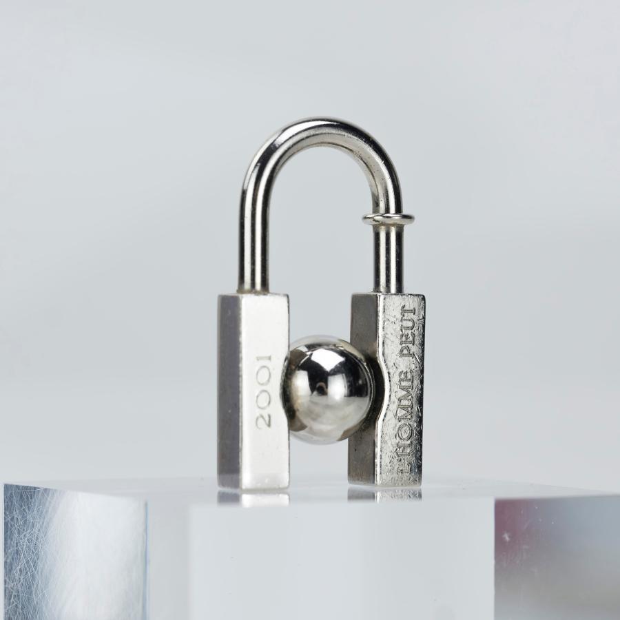 HERMES エルメス カデナチャーム 2001年 限定品 「L 