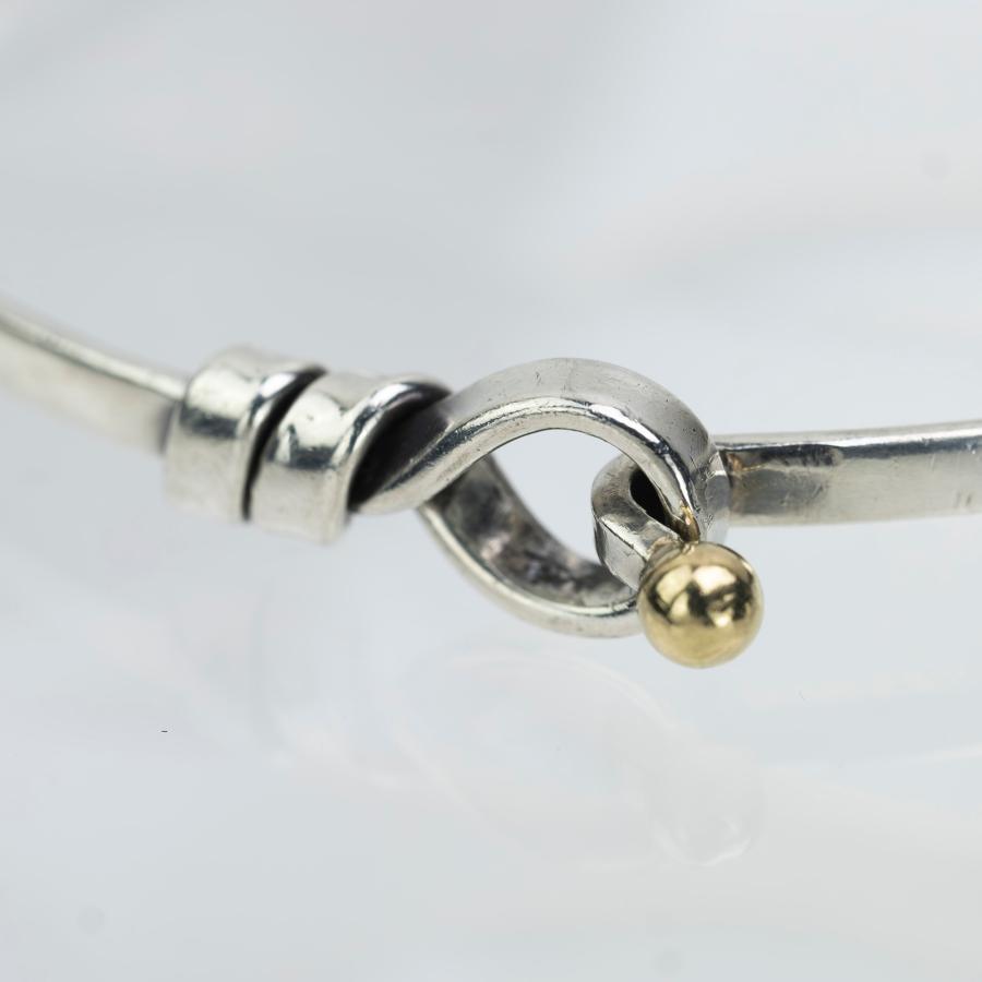 TIFFANY&Co.（ティファニー） フラットワイヤー ラブノット バングル
