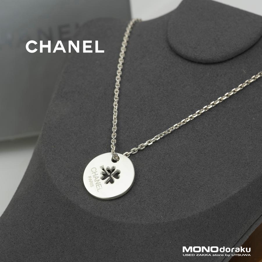 CHANEL クローバー型ネックレス