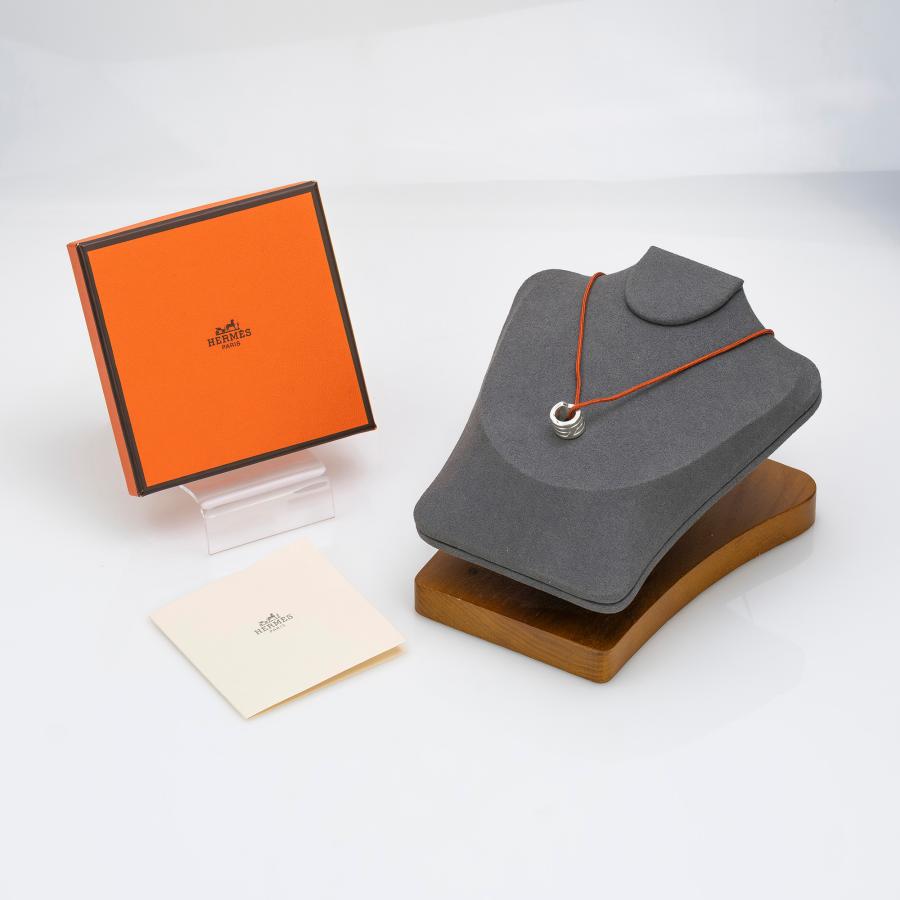 HERMES エルメス　イタリーク　ネックレス　シルバー925 紐　トグル金具 HERMES（エルメス） ネックレス イタリーク Hモチーフ シルバー925